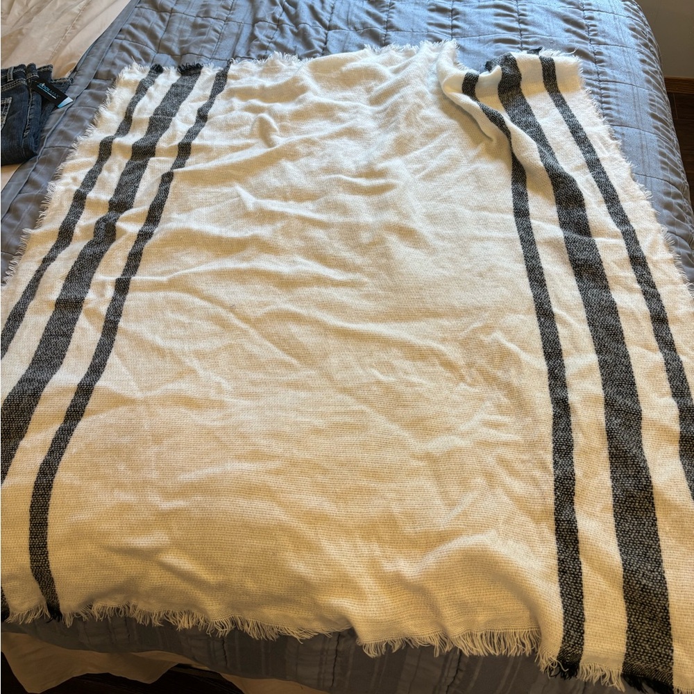 Black / White / Grey 45”x45” Blanket Scarf